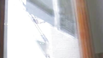 പഴയ സുന്ദരിയായ സുസുവും കൗമാരക്കാരിയായ ആനി ഡാർലിംഗും ഇറ്റാലിയൻ ഡിക്ക് പങ്കിടുന്നു